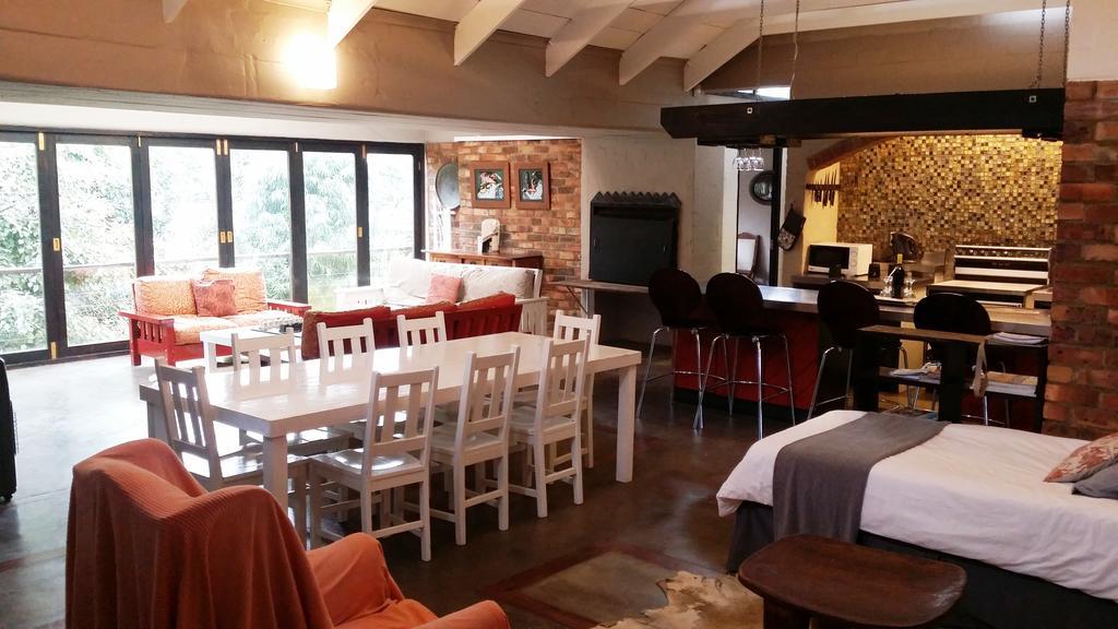 Hornbill House Self Catering Accommodation Hermanus Bilik gambar